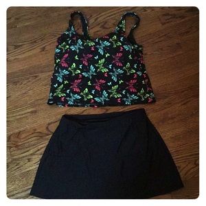 2 piece tank and skirt women’s bathing suit. NWOT